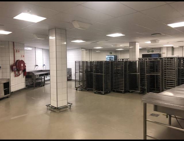 2,109M² FACTORY TO LET IN EPPING INDUSTRIAL